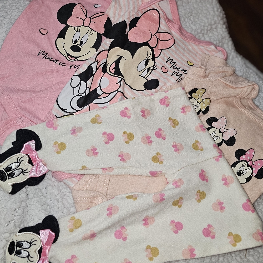 Disney Minnie Mouse Pink and White Pajama Set